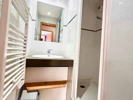 Appartement 3 pièces avec piscine et parking au centre du village - Photo 8