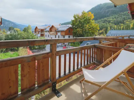 Charmant 2 Pièces avec Piscine Été, Balcon et Parking Privé à 300m des Pistes - Photo 4