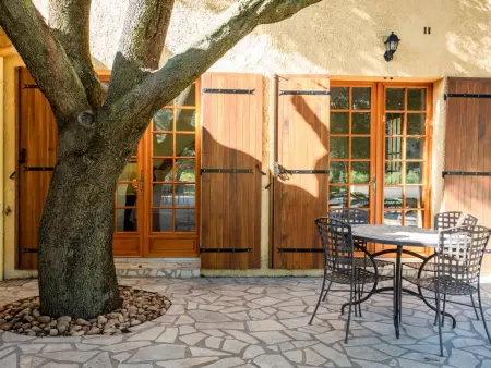 La grande Sorgues, Villa de plain-pied avec jardin clos et piscine - Photo 7