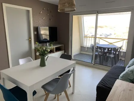 Appartement F2 proche plage avec parking et animaux admis - Photo 4