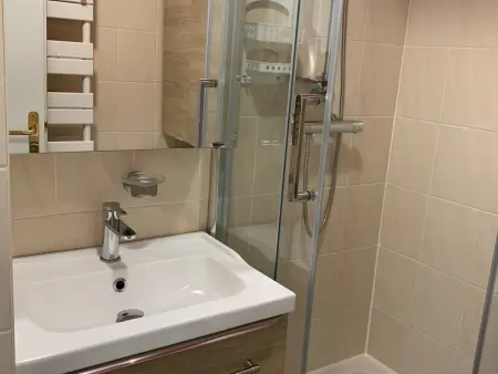 Appartement F2 proche plage avec parking et animaux admis - Photo 8