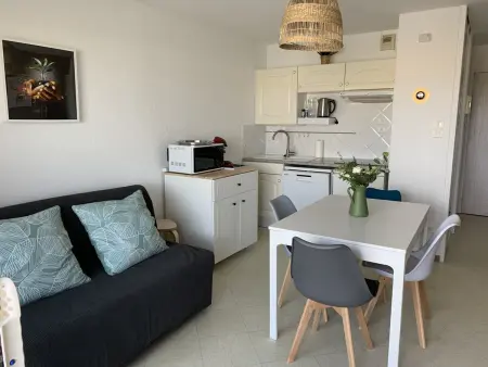 Appartement F2 proche plage avec parking et animaux admis - Photo 10