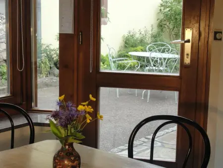 Gîte au calme avec 2 chambres, terrasse, jardin, BBQ et parking inclus à Breitenbach-Haut-Rhin - Photo 5