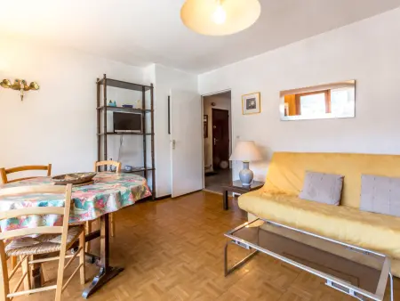 Appartement 2 Chambres avec Parking et Balcon à La Clusaz - Photo 2