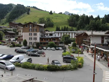 Appartement 2 Chambres avec Parking et Balcon à La Clusaz - Photo 12