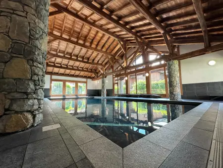 Appartement duplex spacieux avec piscine et WiFi à Samoëns - Photo 13