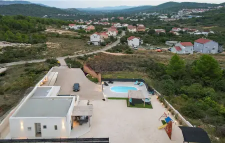 Maison 6 personnes à Bilice - Photo 10