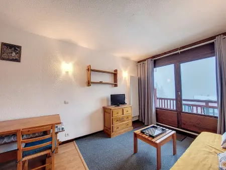Studio fonctionnel avec coin montagne et balcon exposé Sud, proche pistes et commerces - Photo 2