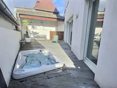 Maison de caractère avec jacuzzi et parking à deux pas du centre historique de Colmar - Photo 1