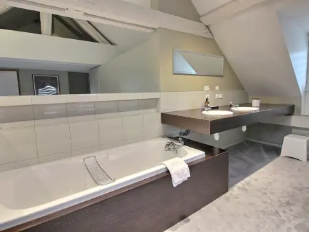 Maison de caractère avec jacuzzi et parking à deux pas du centre historique de Colmar - Photo 13
