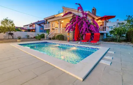 Maison 5 personnes à Privlaka - Photo 1