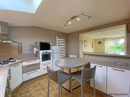 Maison de charme en granit avec jardin clos, tout inclus, près de Domfront - Photo 2