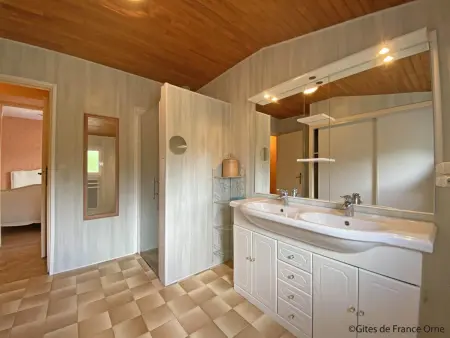 Maison de charme en granit avec jardin clos, tout inclus, près de Domfront - Photo 12