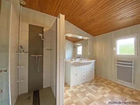 Maison de charme en granit avec jardin clos, tout inclus, près de Domfront - Photo 13