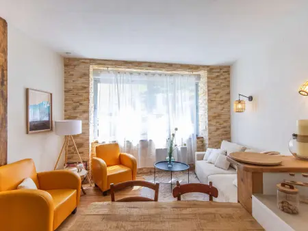 T2 rénové et cosy face aux thermes avec cour privative et équipements modernes - Photo 3