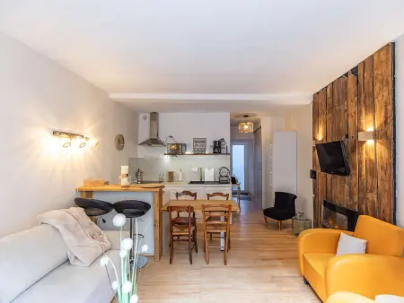 T2 rénové et cosy face aux thermes avec cour privative et équipements modernes - Photo 4