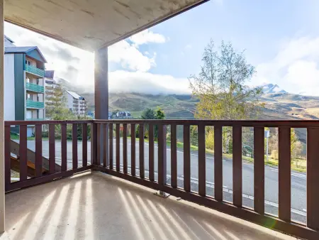 Appartement rénové à Peyragudes, 6 pers, proche pistes, parking gratuit & avantages ski - Photo 3