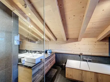 Duplex neuf avec terrasse face au Mont Blanc, 3 chambres et mezzanine, à 3 km du centre de Combloux - Photo 20
