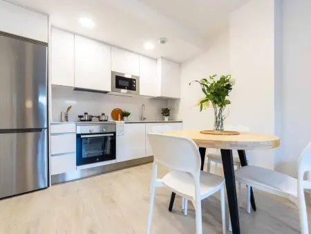Superbe Appartement Central à La Pineda avec Piscine, Jardin et Proche Plage - Photo 18