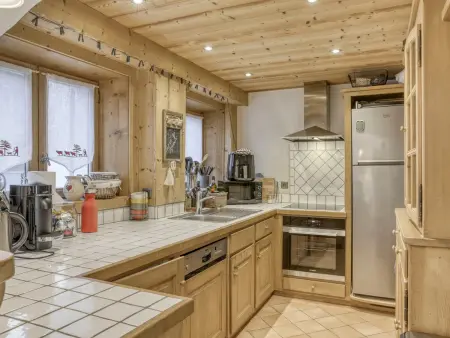 Appartement au cœur de Megève avec terrasse, cheminée, 3 chambres, wifi et linge inclus - Photo 2