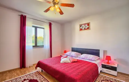 perla Klaudio, Maison 8 personnes à Tinjan - Photo 6