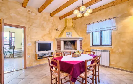 perla Klaudio, Maison 8 personnes à Tinjan - Photo 25