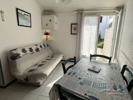 Maison près du port, avec cour, terrasse équipée, à 400m de la plage - Photo 3