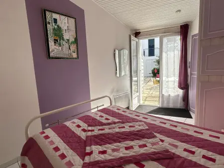 Maison près du port, avec cour, terrasse équipée, à 400m de la plage - Photo 8