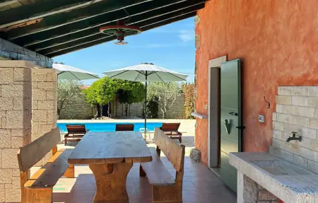 Villa Ambrogino, Maison 8 personnes à Tinjan - Photo 3