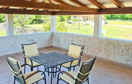 Villa Ambrogino, Maison 8 personnes à Tinjan - Photo 5