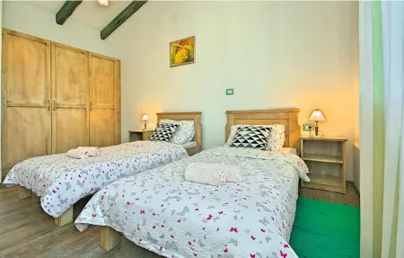 Villa Ambrogino, Maison 8 personnes à Tinjan - Photo 24