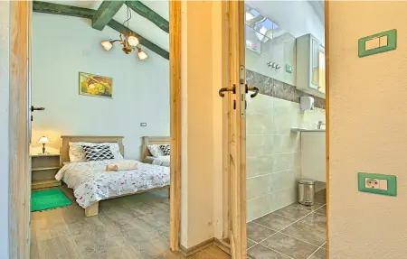 Villa Ambrogino, Maison 8 personnes à Tinjan - Photo 26