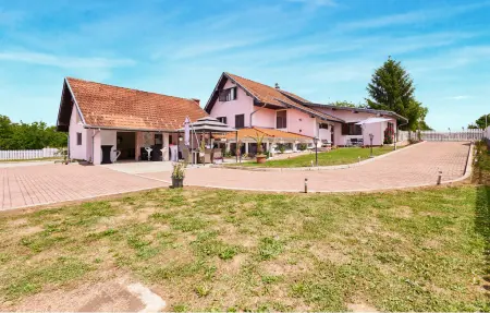 Maison 16 personnes à Budrovac - Photo 1