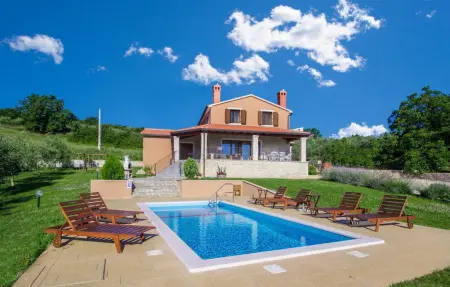 Villa Fiore Spinovci, Maison 8 personnes à Motovun - Photo 2
