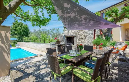 Villa Greis, Maison 8 personnes à Buje - Photo 2