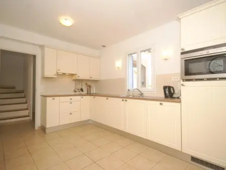 La Truffe, Villa dans petit domaine avec piscine et tennis - Photo 10