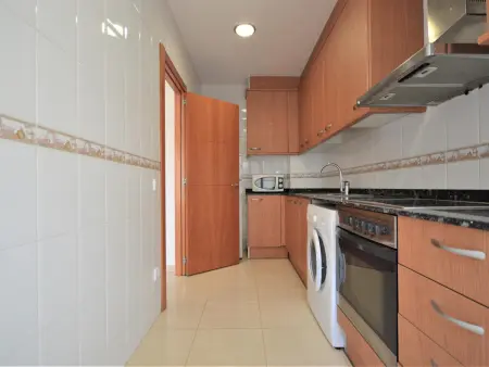 Appartement Rez-de-Chaussée avec Jardin, Piscine, et Climatisation, Idéal pour Familles - Photo 8