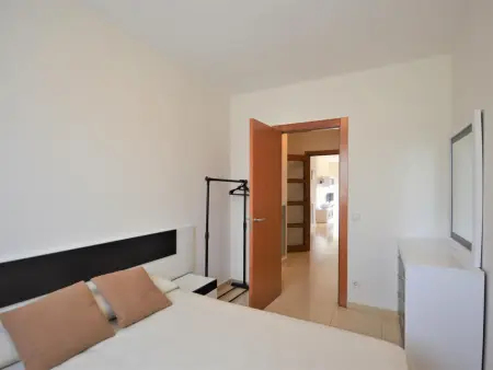 Appartement Rez-de-Chaussée avec Jardin, Piscine, et Climatisation, Idéal pour Familles - Photo 17