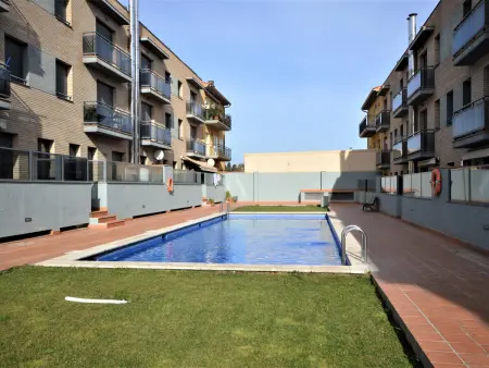 Appartement Rez-de-Chaussée avec Jardin, Piscine, et Climatisation, Idéal pour Familles - Photo 23