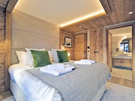 Chalet luxueux avec piscine intérieure et sauna - 5 chambres, 12 pers., proche commerces et pistes - Photo 17