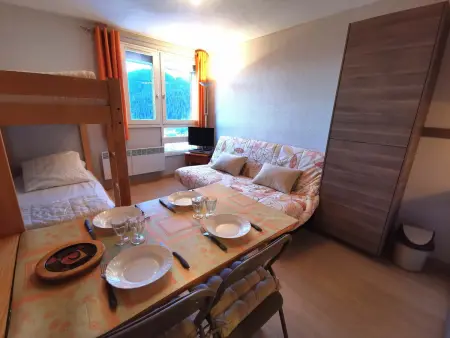 Studio pieds des pistes, 5 couchages, TV et ascenseur - Photo 3