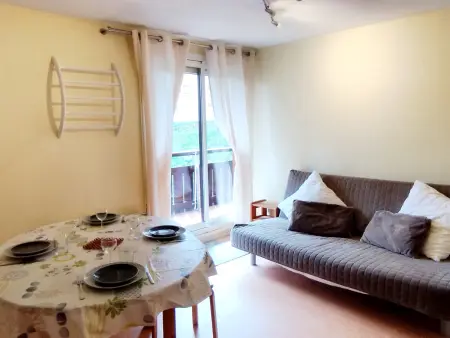 2 Pièces, skis aux pieds, proche commerces avec balcon. Capacité 6 pers, animaux non admis - Photo 1
