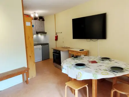 2 Pièces, skis aux pieds, proche commerces avec balcon. Capacité 6 pers, animaux non admis - Photo 5