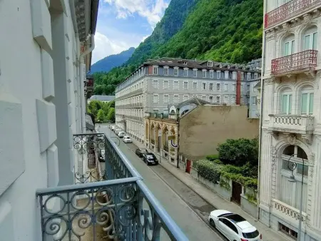 Appartement T2 4 couchages au centre de Cauterets avec ascenseur - Photo 11