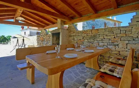 Villa David, Maison 8 personnes à Tinjan - Photo 6