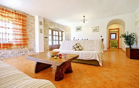 Villa David, Maison 8 personnes à Tinjan - Photo 8