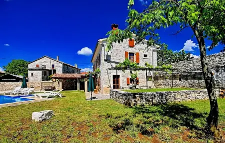 Villa David, Maison 8 personnes à Tinjan - Photo 13