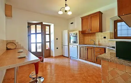 Villa David, Maison 8 personnes à Tinjan - Photo 18