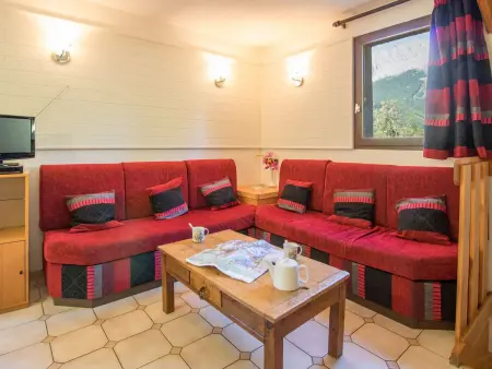 Grand appartement 4 chambres, proche centre et pistes, parking privatif - Photo 1