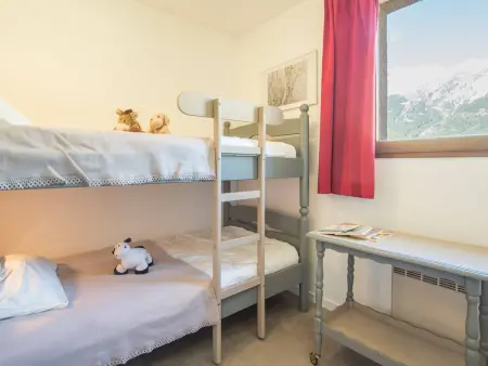 Grand appartement 4 chambres, proche centre et pistes, parking privatif - Photo 4